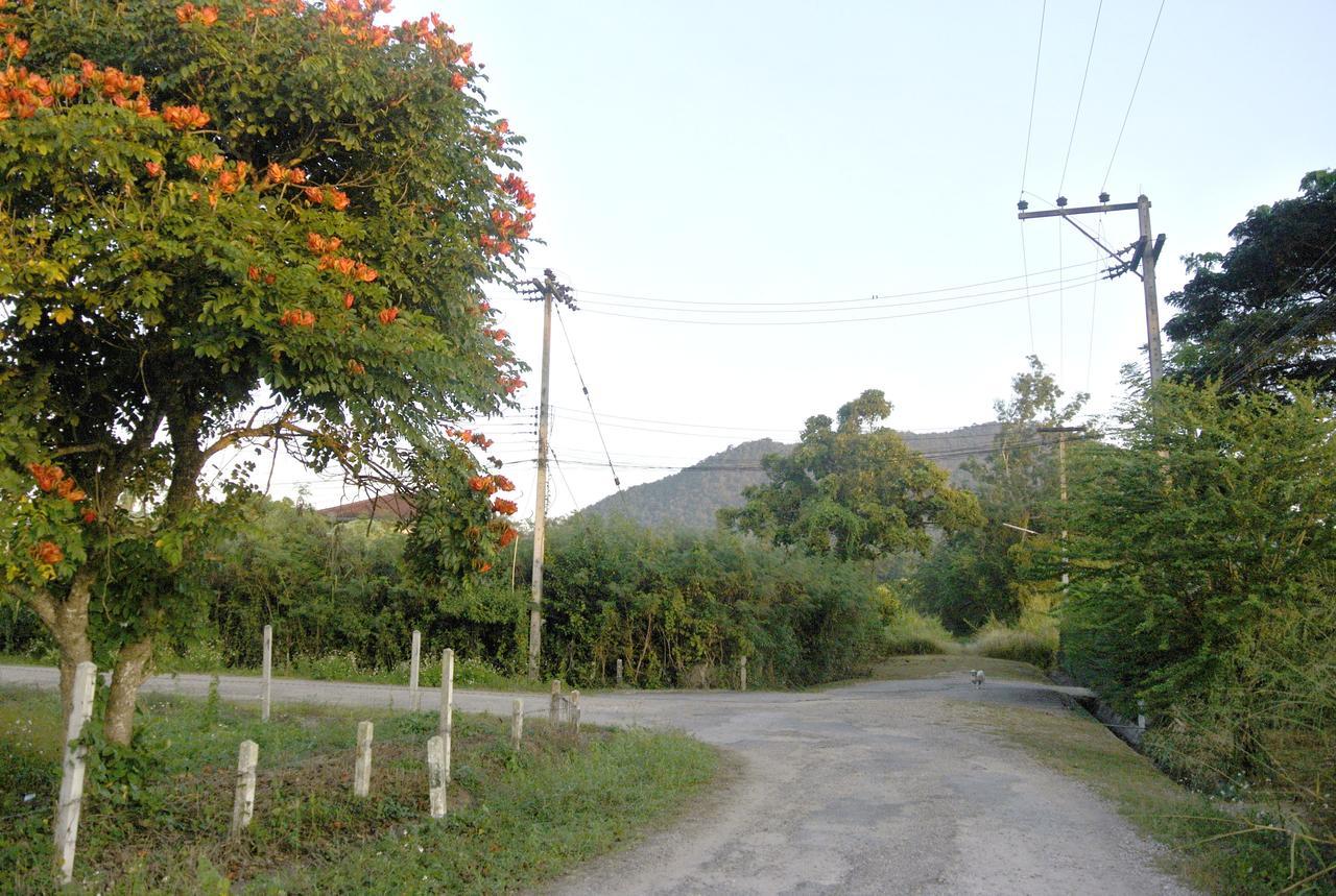 Jamjuree Garden Bed and Breakfast Ban Thung Ma Nieo Eksteriør billede